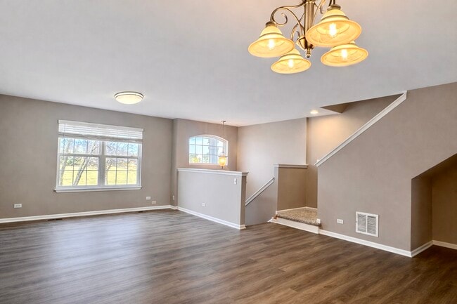 Building Photo - 14527 Patriot Square Dr E