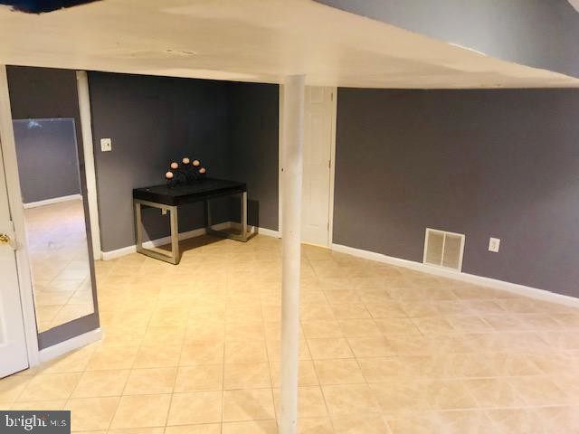 Building Photo - 7916 Wynnwood Dr