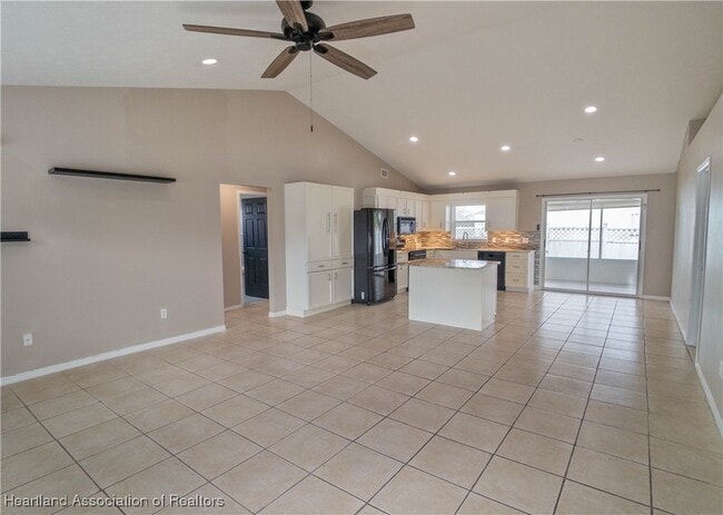 Foto del edificio - 4409 Wood Ave