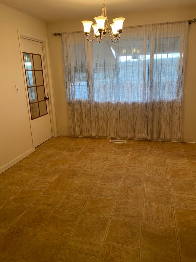 Foto del edificio - 184 Dahlia St