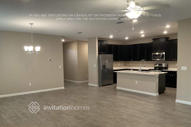 Building Photo - 9926 Lemon Grass Ln