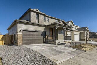 Building Photo - 10856 Hayloft St