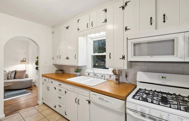 Foto del edificio - 1217 Scott Ave