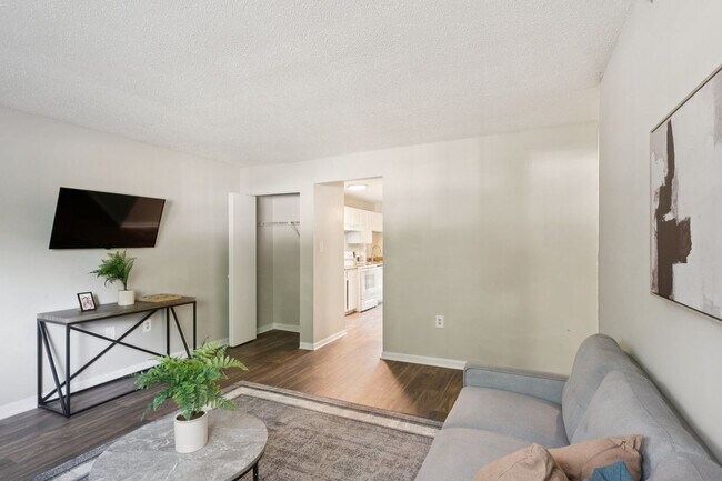 Foto del edificio - 2035 Kenridge Pkwy