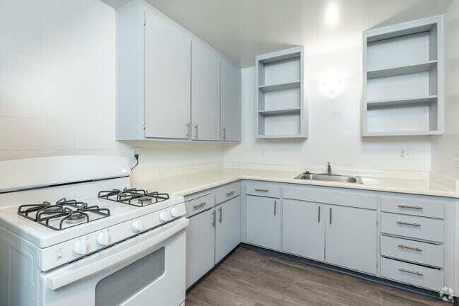 1 habitación, 1 baño - 713 pies cuadrados - Cocina - Desert Fountains at Palm Desert