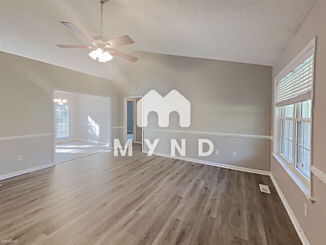 Building Photo - 3 br, 2 bath House - 165 S Ridge Dr