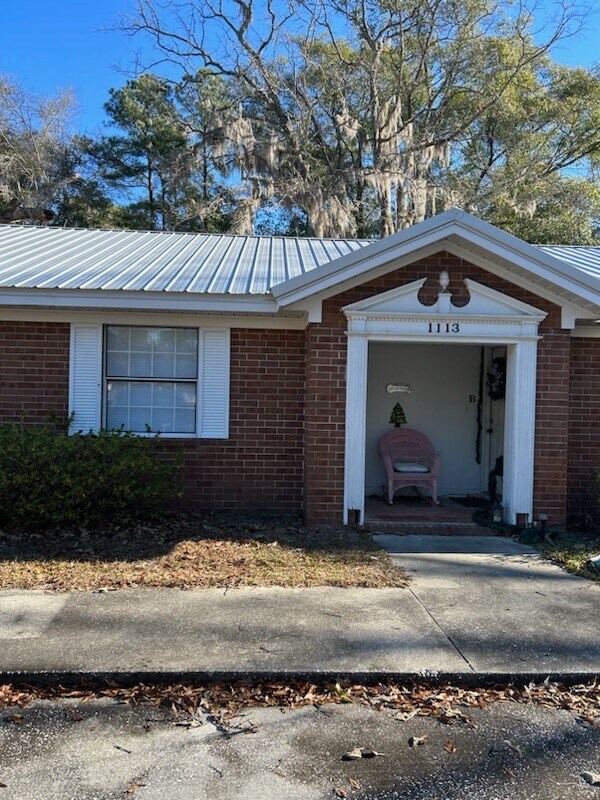 Primary Photo - 1113 Ash St Ext