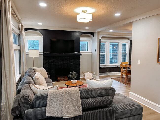 Foto del edificio - 3923 Victory Blvd