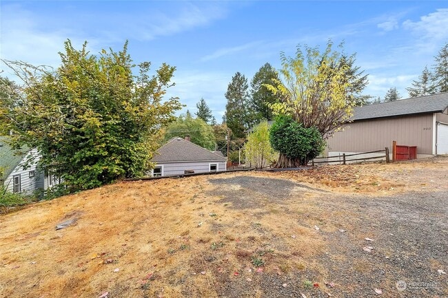 Foto del edificio - 916 Hull Ave