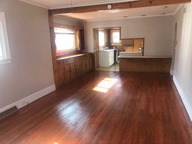 Building Photo - 3423 Osler Ave