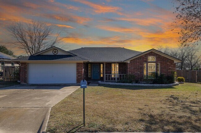 Foto del edificio - 1101 E Johnson St