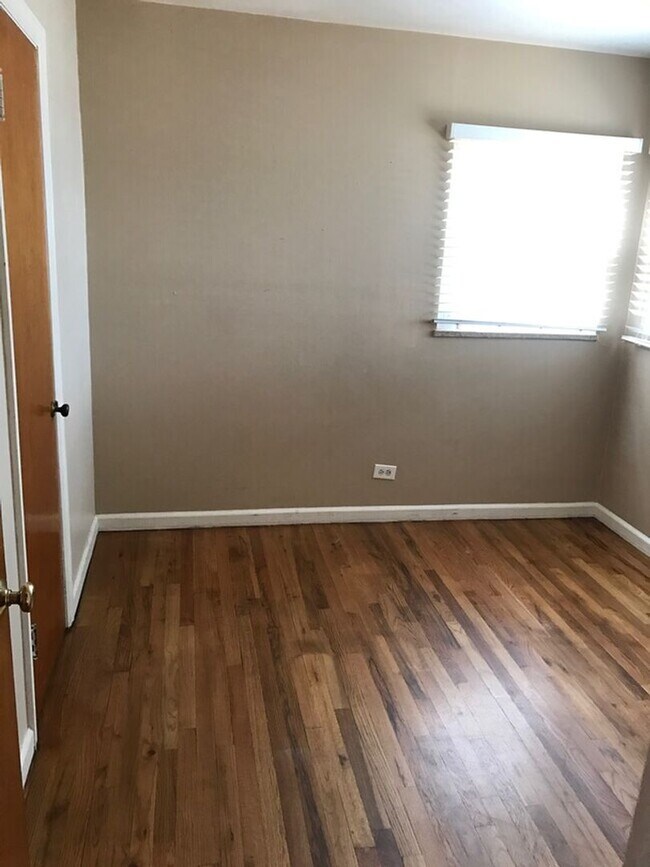 Foto del edificio - Charming 3-Bedroom Home in Aurora, CO – Your Perfect Retreat Awaits!
