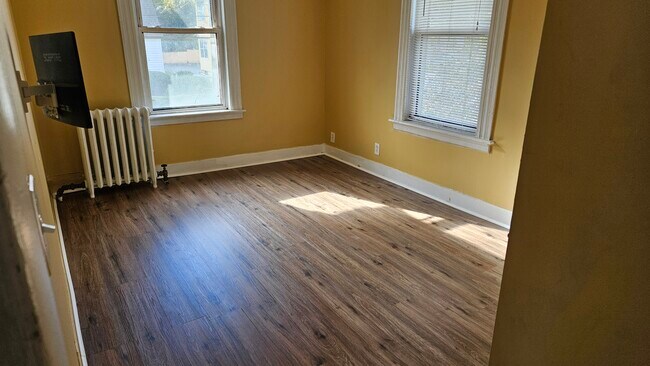 Master Bedroom - 51 Norman St