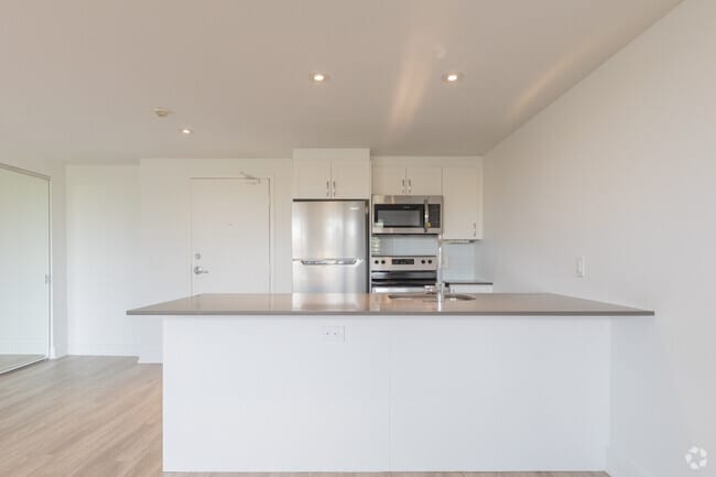 2BR, 1BA - Kitchen - Beaconhill and Riverside Towers