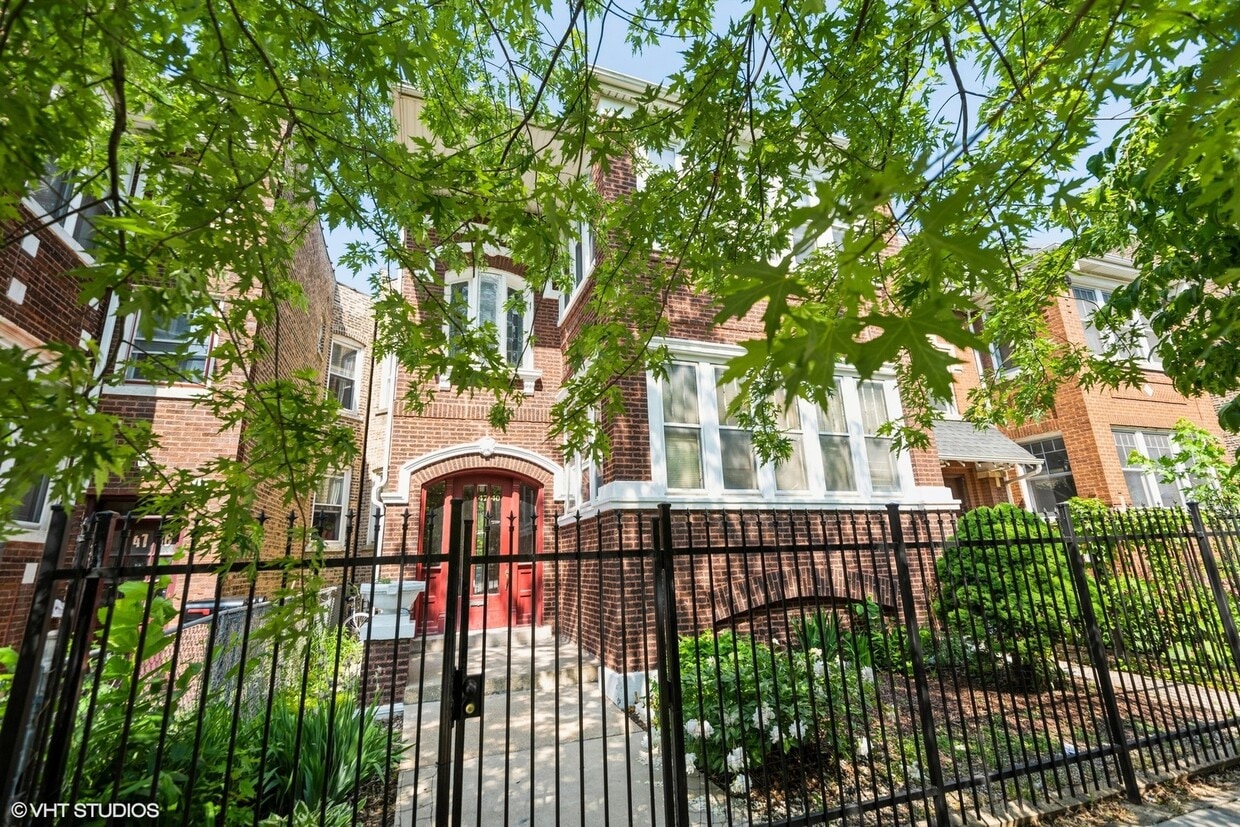 4740 N Troy St Unit GN, Chicago, IL 60625 Condo for Rent in Chicago
