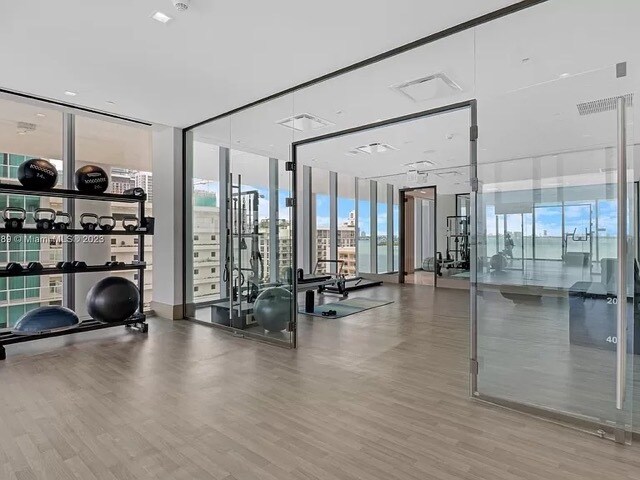 gym - 700 NE 26th Ter
