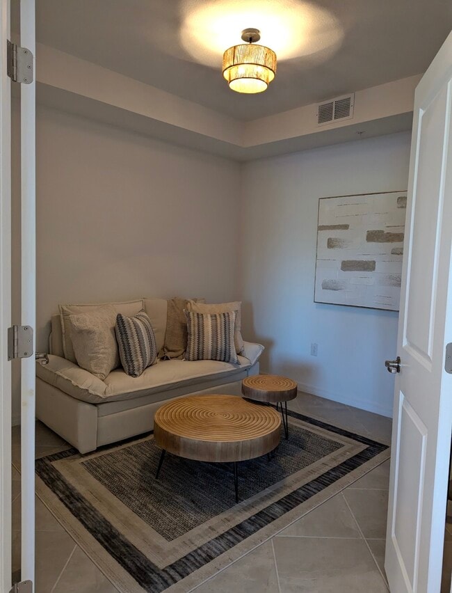 Building Photo - Wellen Golf St. Unit 105 Veranda Condo Wellen Park G&CC