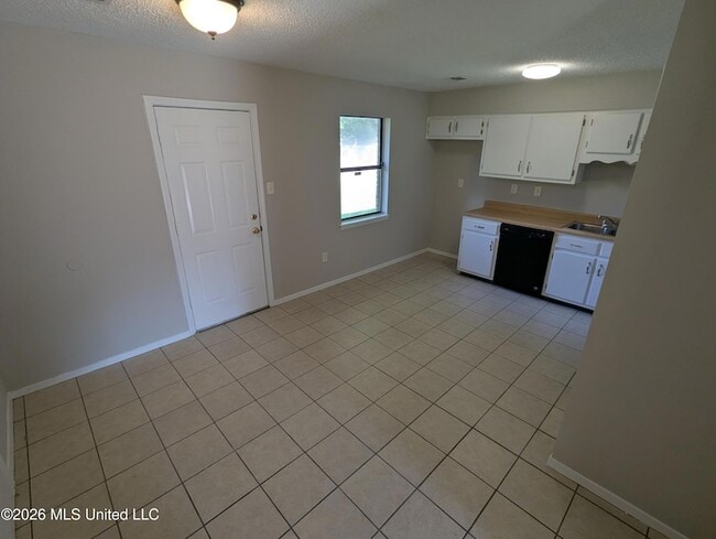 Building Photo - 7354 Northbrook Dr