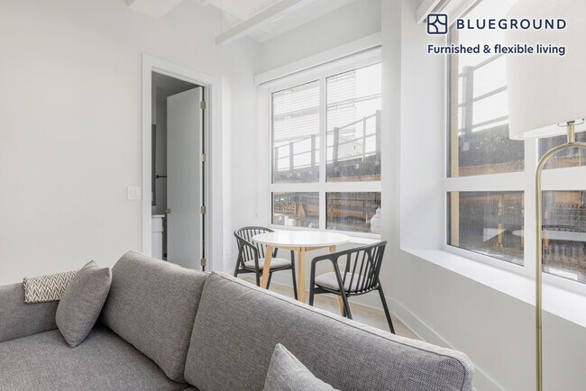 Building Photo - 188 N Wells St