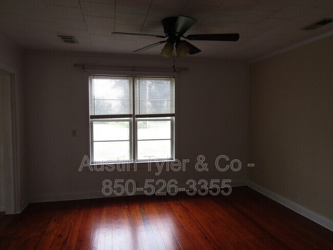 Building Photo - 4317 6th Ave