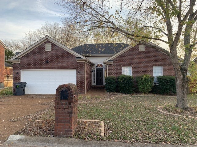Foto principal - 8312 Trading Post Ct