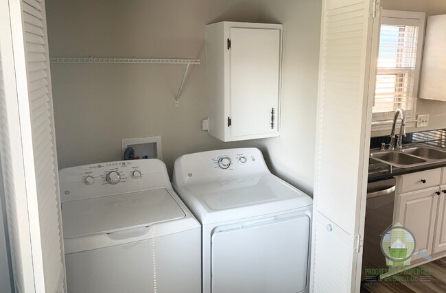 Building Photo - 516 Agewood Dr