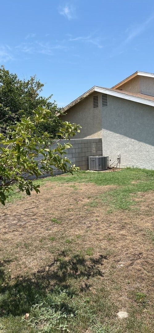 Foto del edificio - 68711 Cedar Rd