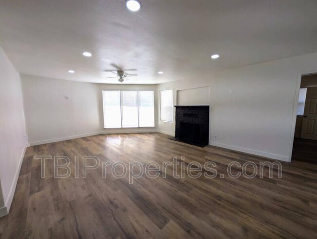 Foto del edificio - 936 Bradley St