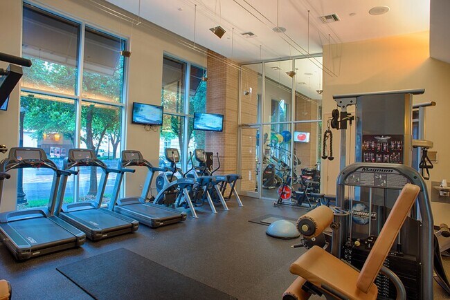 Foto del edificio - You'll want to invite everyone over to you...