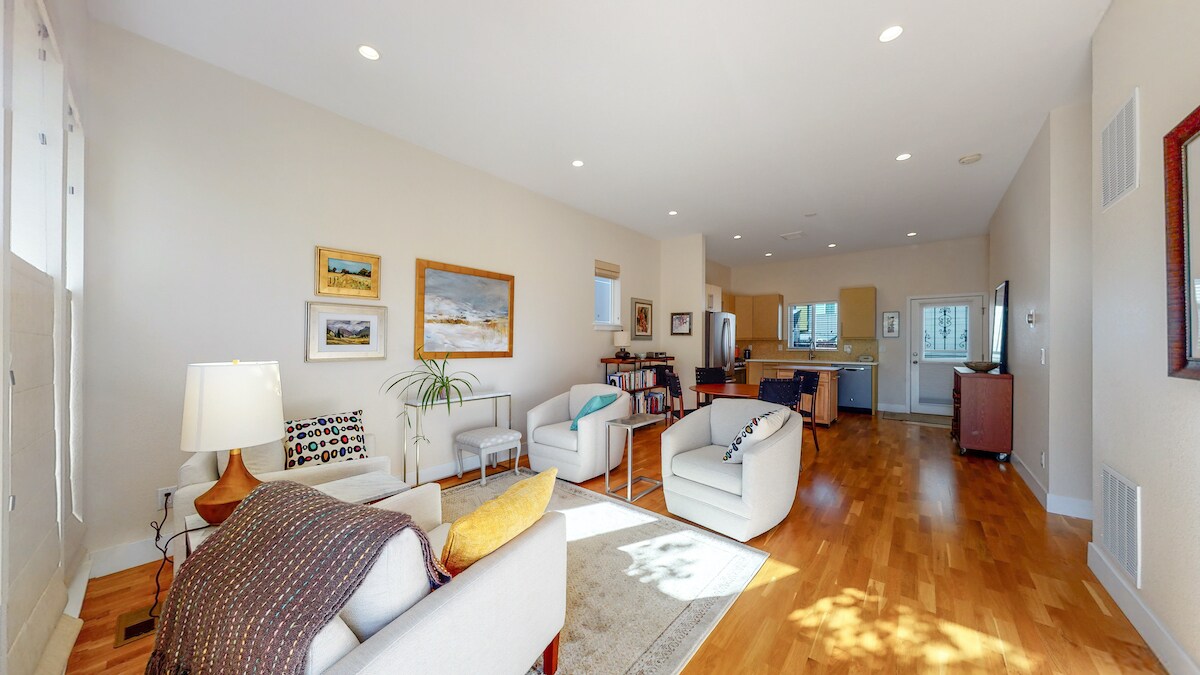 Primary Photo - 2809 W 52nd Ave