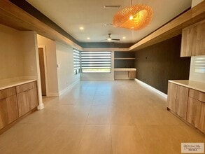 Building Photo - 4610 Juniper Cir