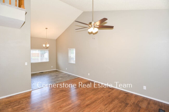 Building Photo - 8166 Ferncliff Dr