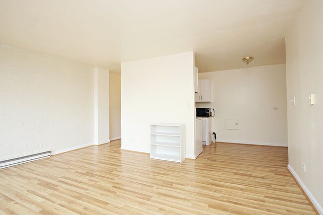 Foto del edificio - Student-Friendly Apartment Near Scott Stad...