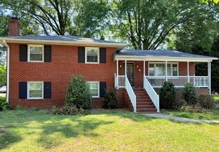 Building Photo - 7381 Barnette Ave