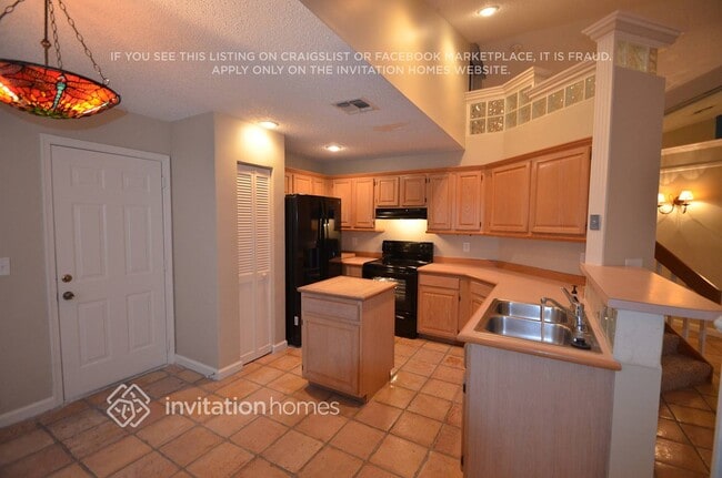 Building Photo - 2990 Myrtle Oak Cir