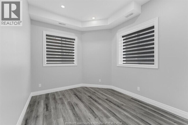 Building Photo - 700 Brock St