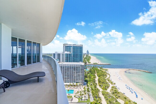 Foto del edificio - 10225 Collins Ave