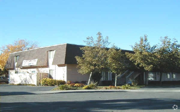 Primary Photo - Dana Apartments