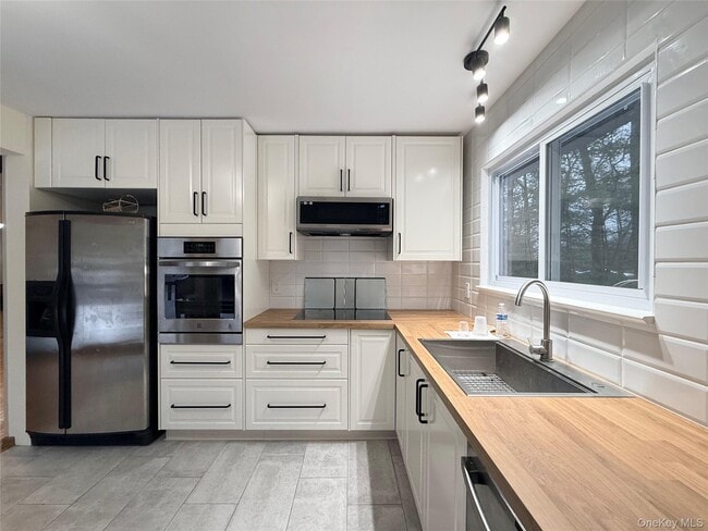 Foto del edificio - 15 Norfolk Ct