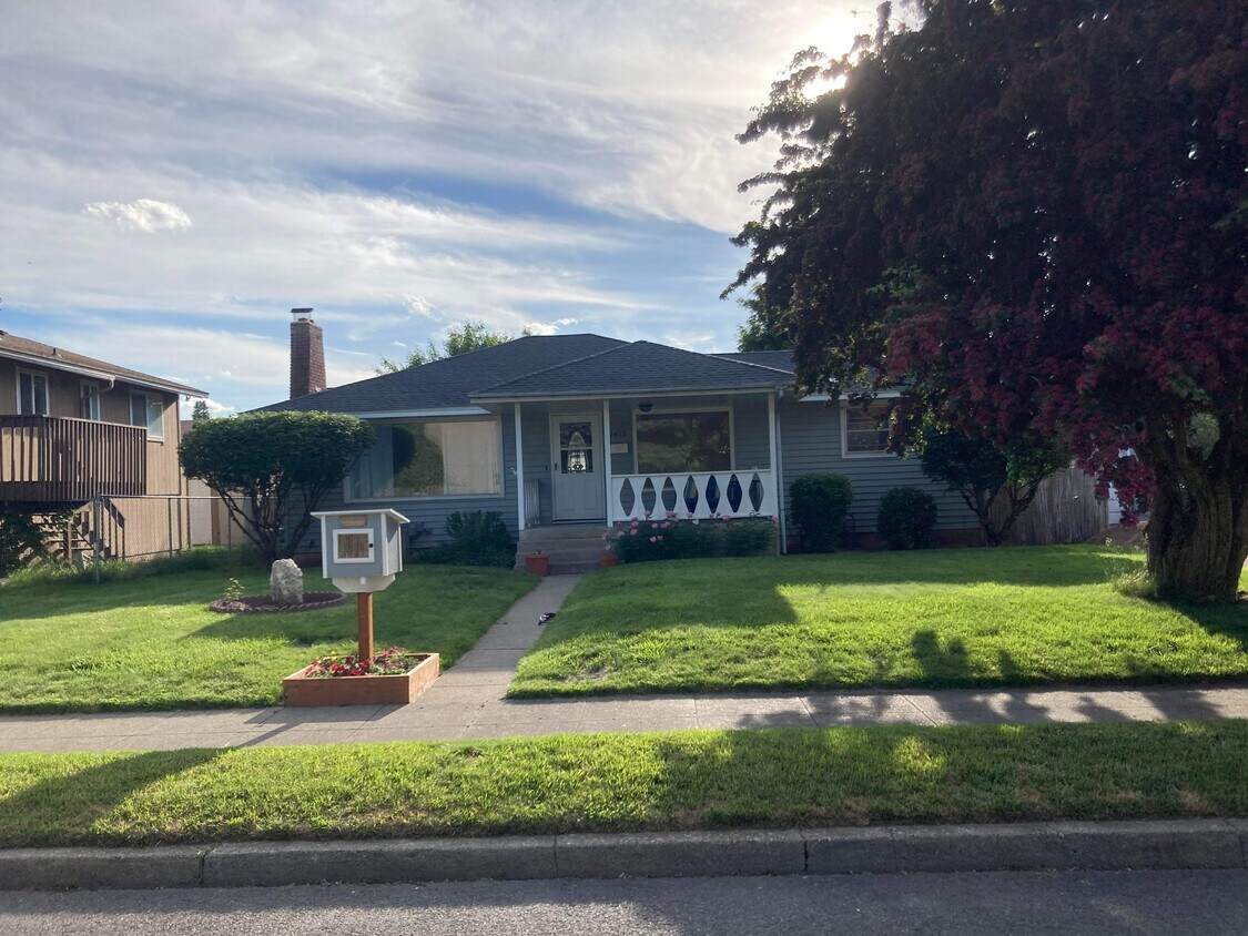 Foto principal - 2420 S Myrtle St