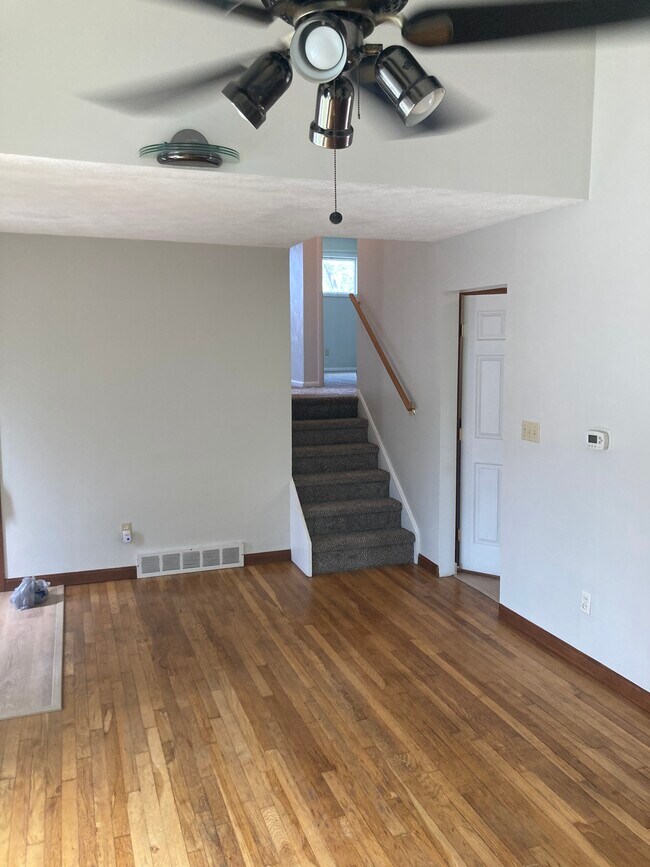 Foto del edificio - 4127 Burton Ave
