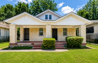Building Photo - 609-611 E Mallory Ave
