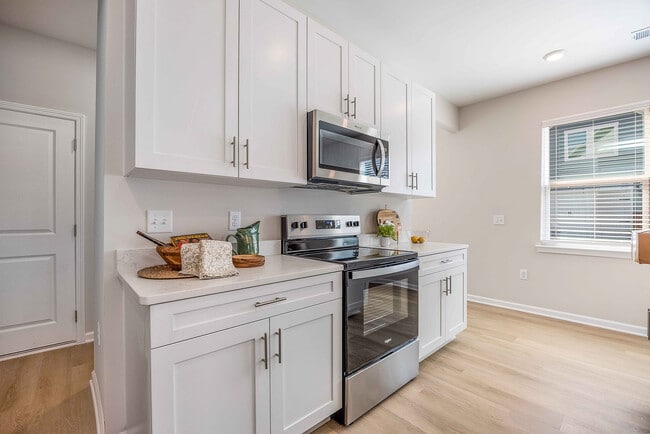 Foto del edificio - River Road Townhomes