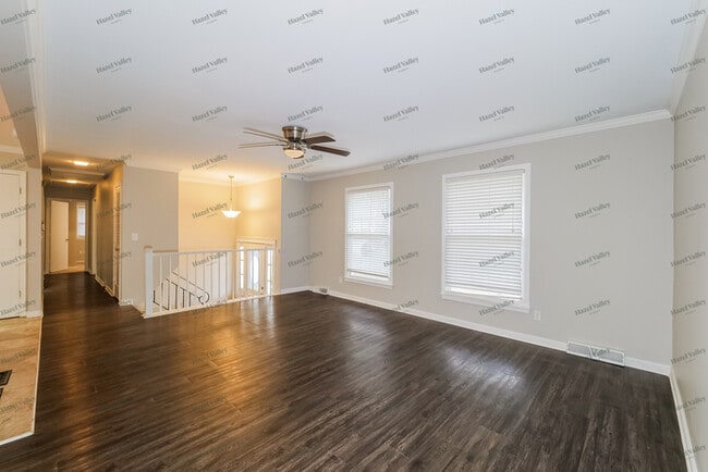 Building Photo - 11206 NW Rush Creek Cove