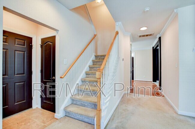 Building Photo - 1495 Elderberry Rd