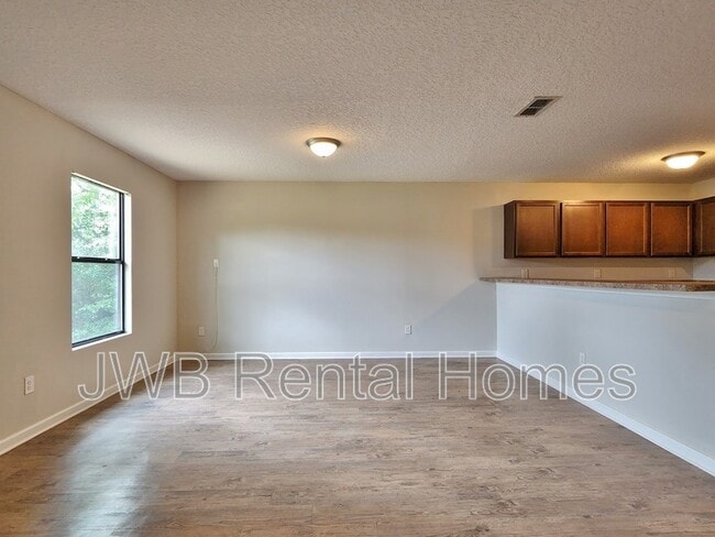 Building Photo - 795 Pine Moss Rd