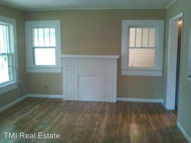 Building Photo - 3 br, 1 bath House - 809 Hillcrest Road
