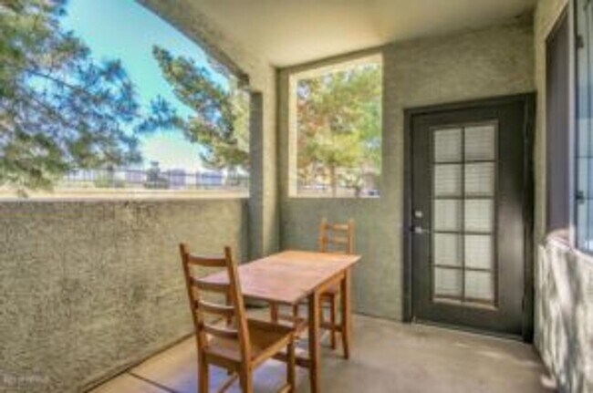 Foto del edificio - 3302 N 7th St