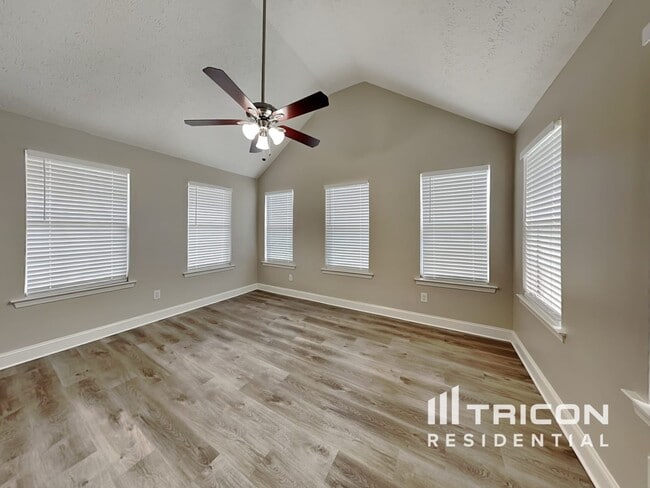 Building Photo - 5085 Towne Park Dr