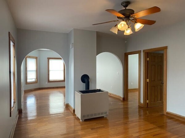 Foto del edificio - 596 Aetna St